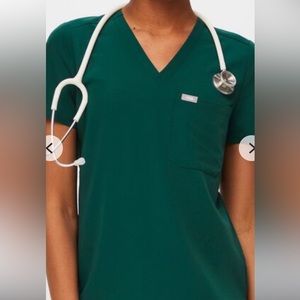 FIGS Catarina scrub top - FOREST GREEN